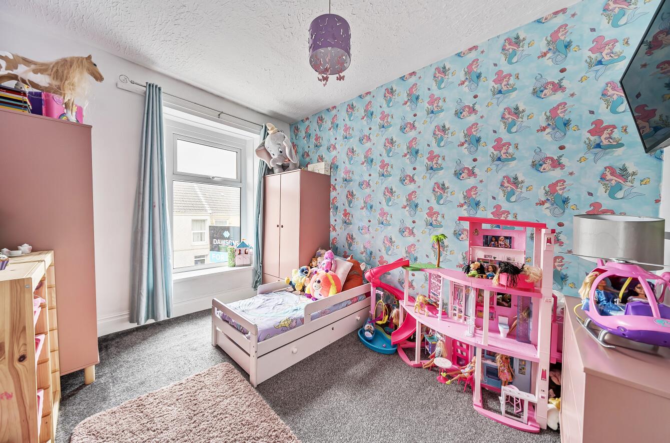 Llandafen Road, Llanelli, SA14 9BD